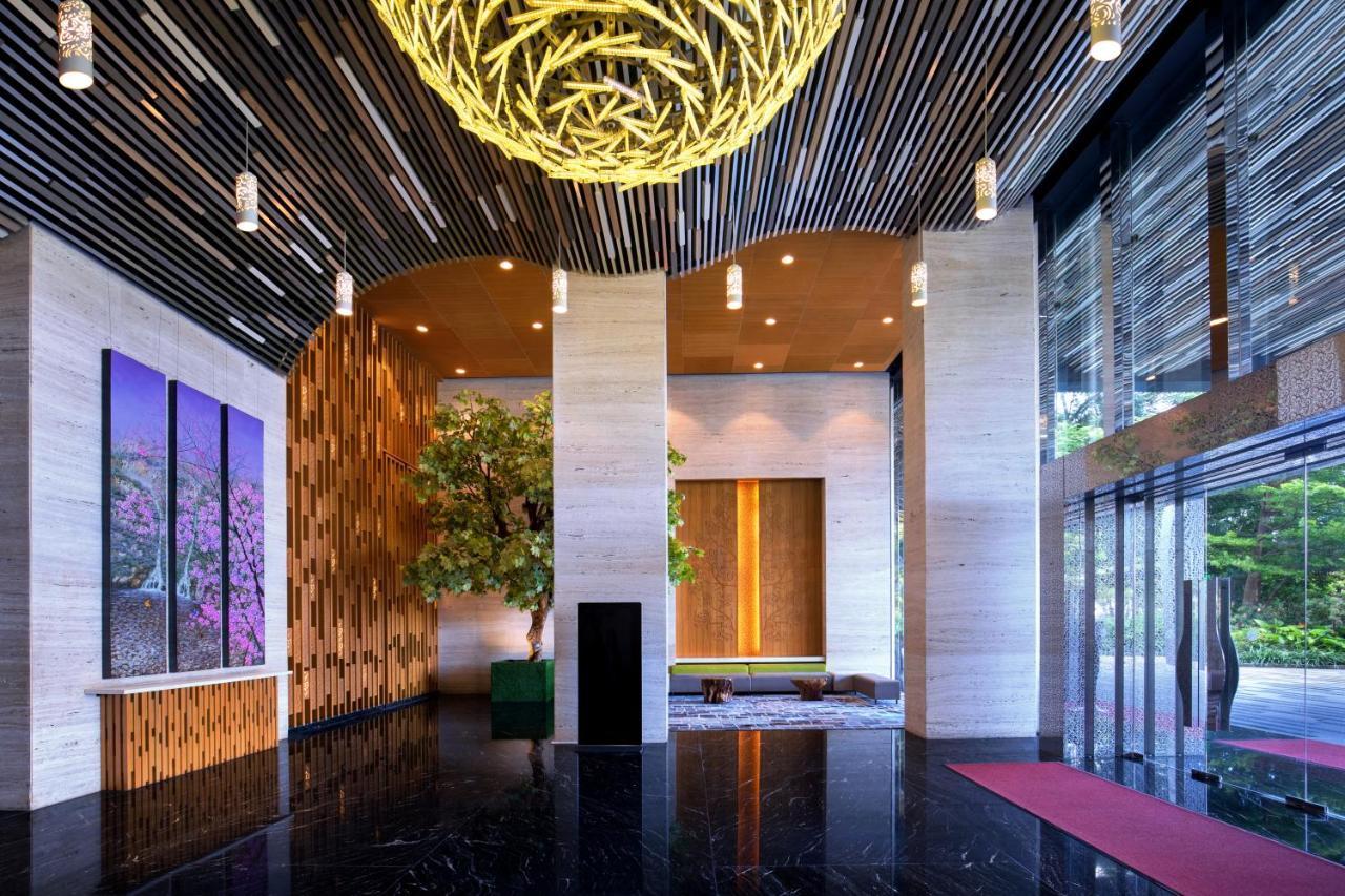 Grand Mercure Jakarta Kemayoran Hotel Exterior photo